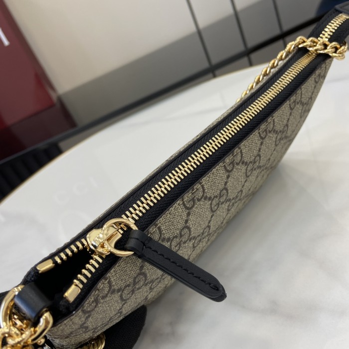 GG Supreme Chain Clutch “22.5*13*2.5CM” 033