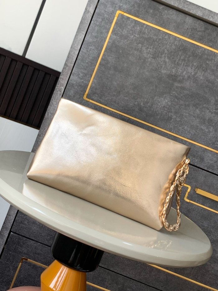 24K Clutch with Chain “24.5x16x2.5cm” -005 =