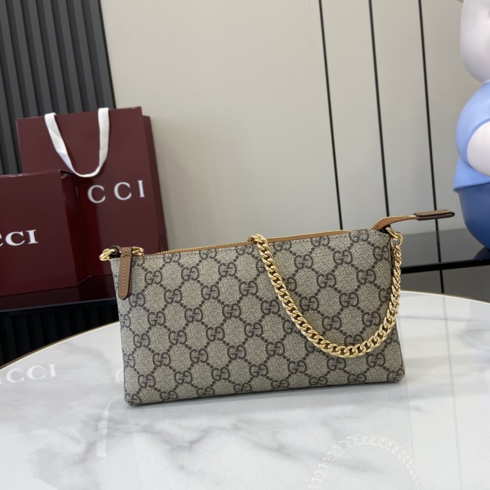 GG Supreme Chain Clutch “22.5*13*2.5CM” 033