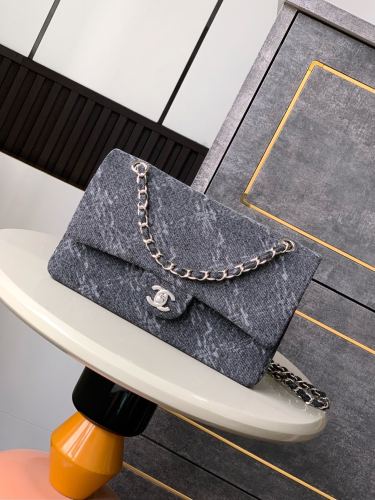 25B Classic Flap Medium “25.5x15.5x6.5cm” -028 =A01112