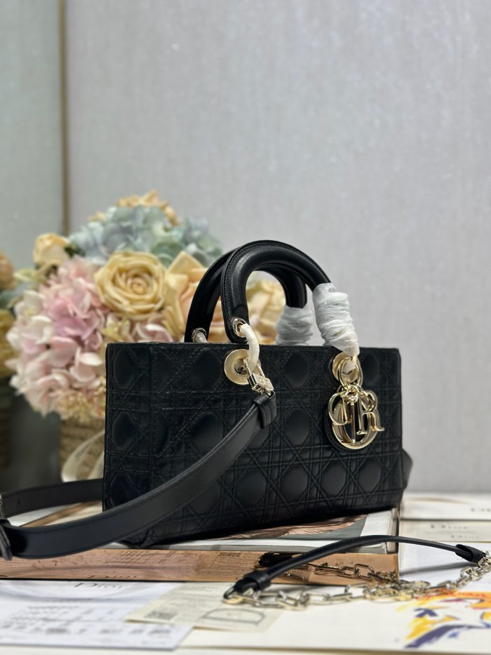 Lady D-Joy “26 x 13.5 x 5 cm”-077=