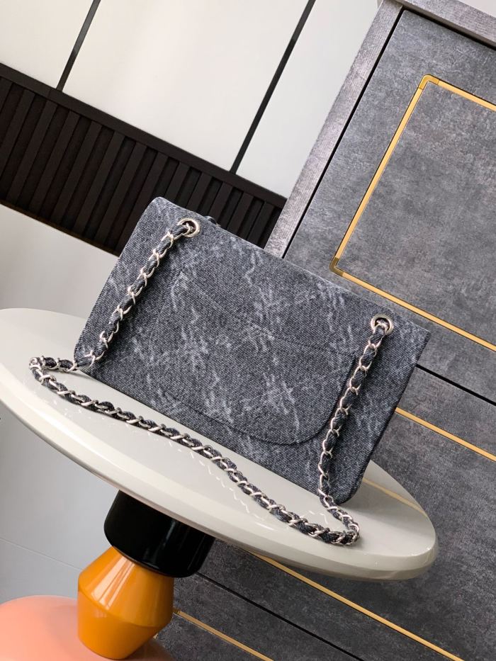25B Classic Flap Medium “25.5x15.5x6.5cm” -028 =A01112