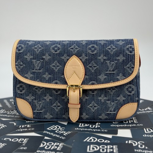 Diane Crossbady Bag “24*15*9CM” 056