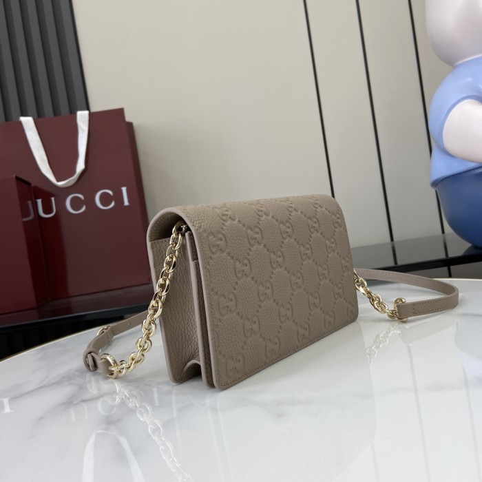 BB GG Emblem Wallet On Chain “20*12.5*4.5CM” 043