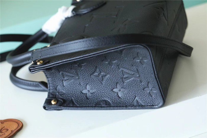 BB Onthego Tote “18*15*8.5CM” 016