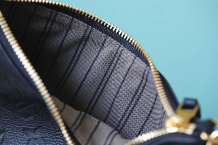 Easy Pouch Crossbody Bag “19*11.5*3CM” 065