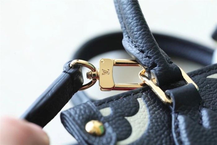BB Onthego Tote “18*15*8.5CM” 016