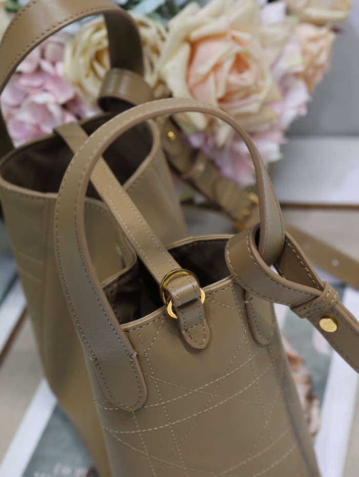  Signature Bucket “21×19×11cm”-057=