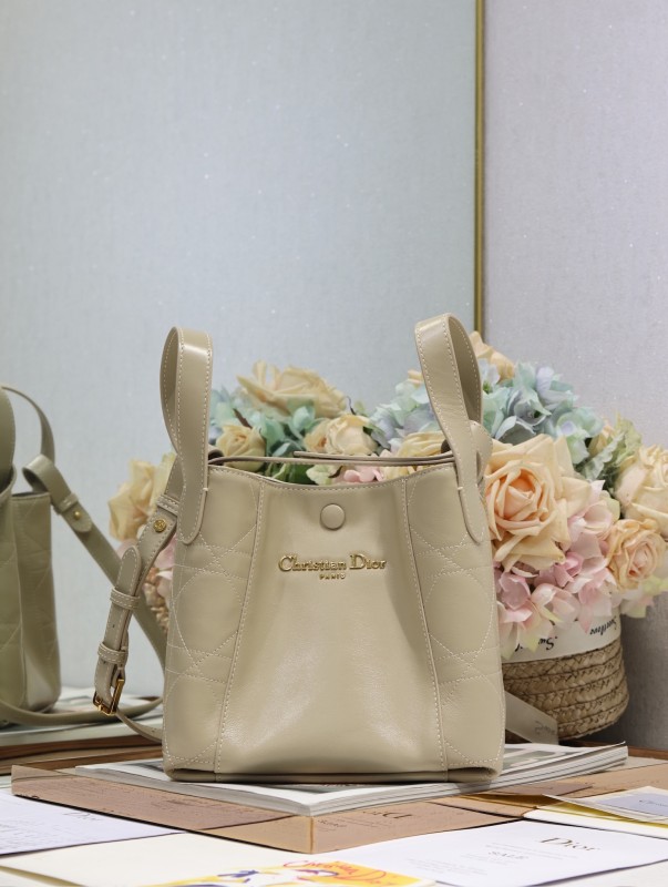  Signature Bucket “21×19×11cm”-057=
