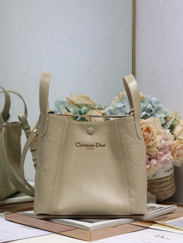  Signature Bucket “24x21x14cm”-087=