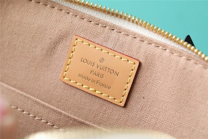Nano Alma Shoulder Bag “18*12*8CM” 055