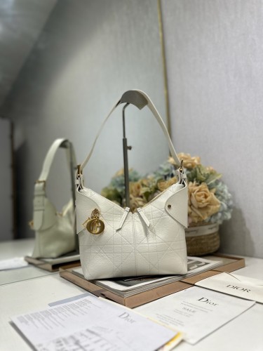 Voyage “22 x 15 x 9.5cm”-007=