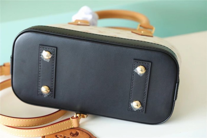 Nano Alma Shoulder Bag “18*12*8CM” 055