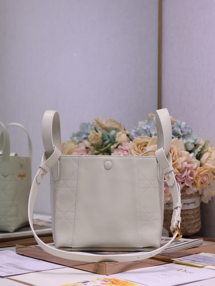  Signature Bucket “21×19×11cm”-057=