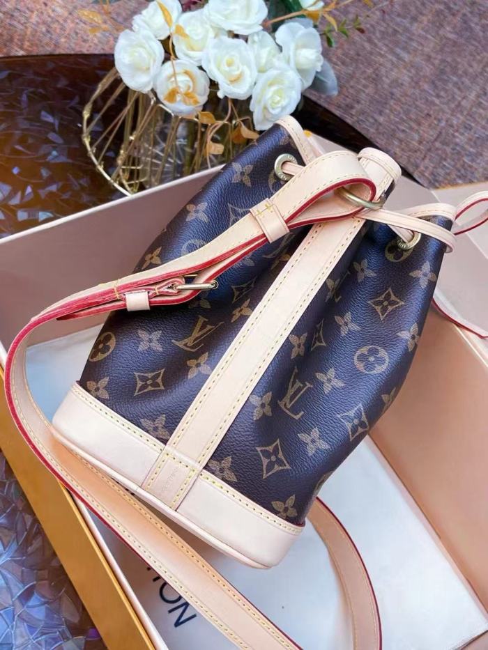 Petit Noe Bucket bag “27*27*21CM” 035