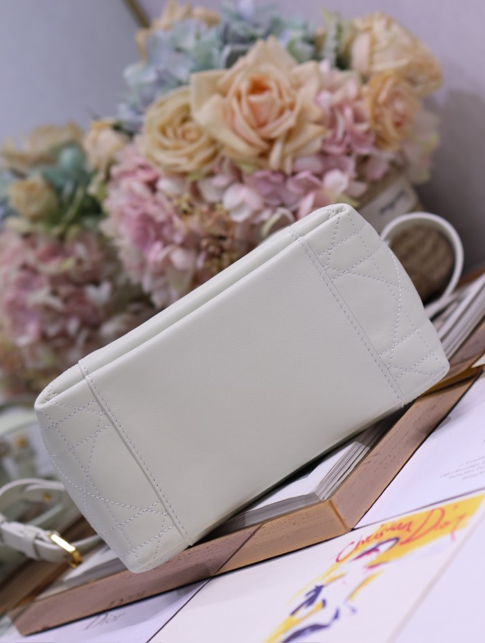  Signature Bucket “21×19×11cm”-057=