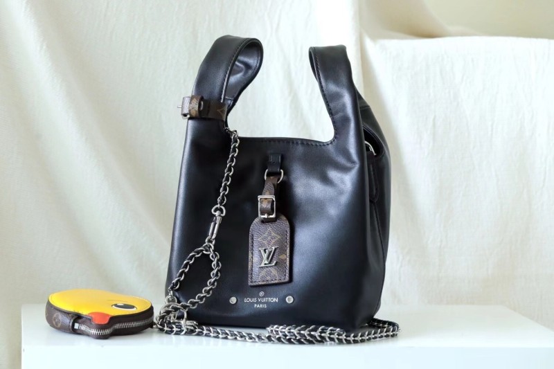 BB Atlantis Crossbody Bag “17*17*7CM”  095