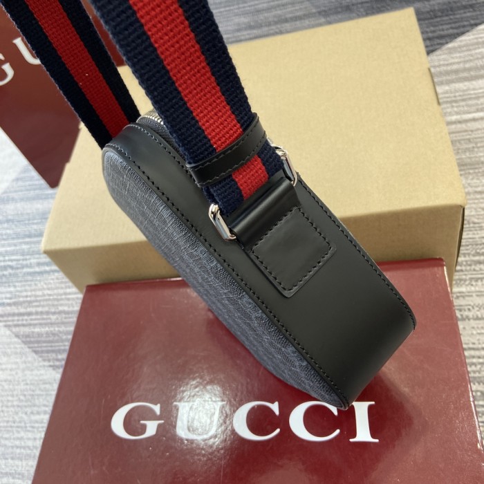 GG Supreme Messenger Bag“14.5x18x6CM”-073=