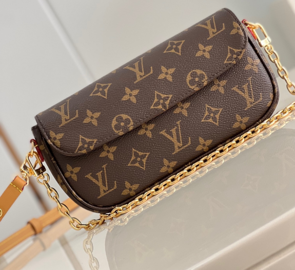 Wallet On Chain lvy “23.5*12*4.3CM” 054