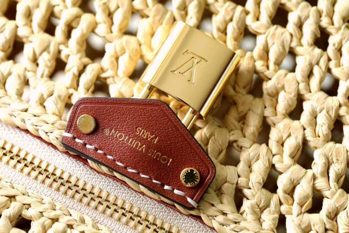 Vanity Chain Pouch “19*11.5*6.5CM” 036