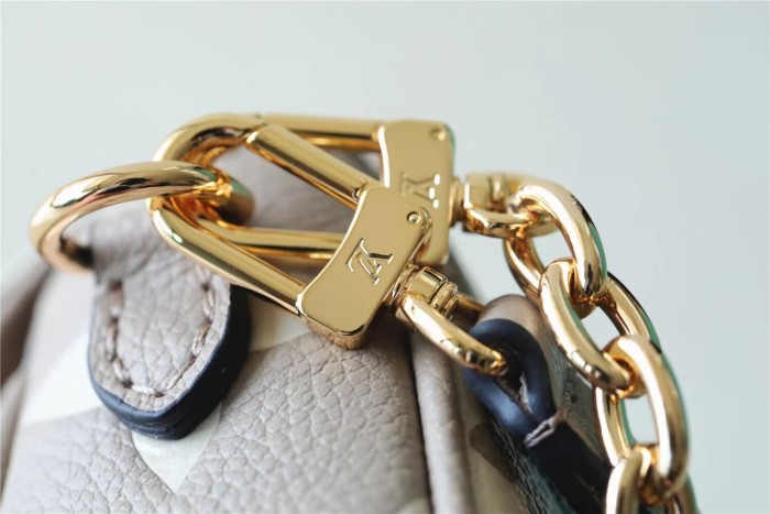 Wallet On Chain lvy “23.5*12*4.3CM” 056