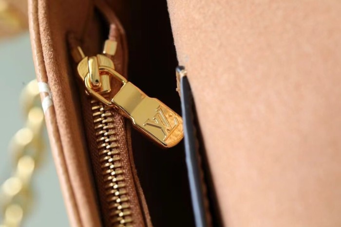 Wallet On Chain lvy “23.5*12*4.3CM” 056
