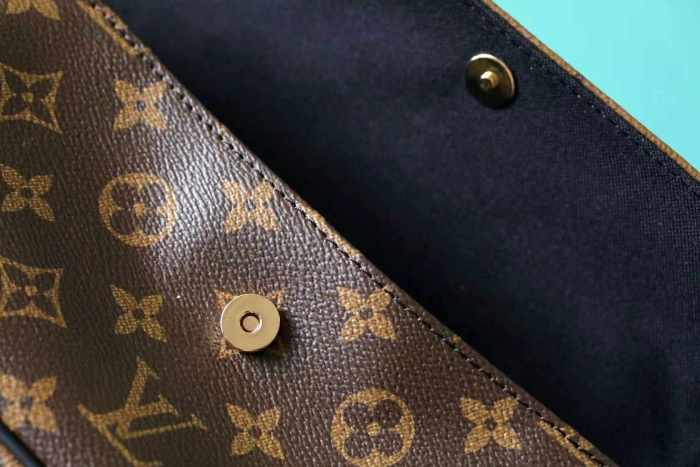 Wallet On Chain lvy “23.5*12*4.3CM” 054