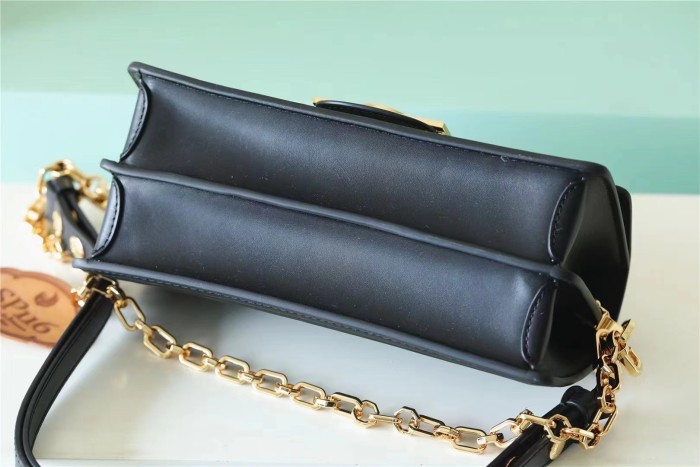 Dauphine East West Crossbody Bag “21*12*5CM” 056