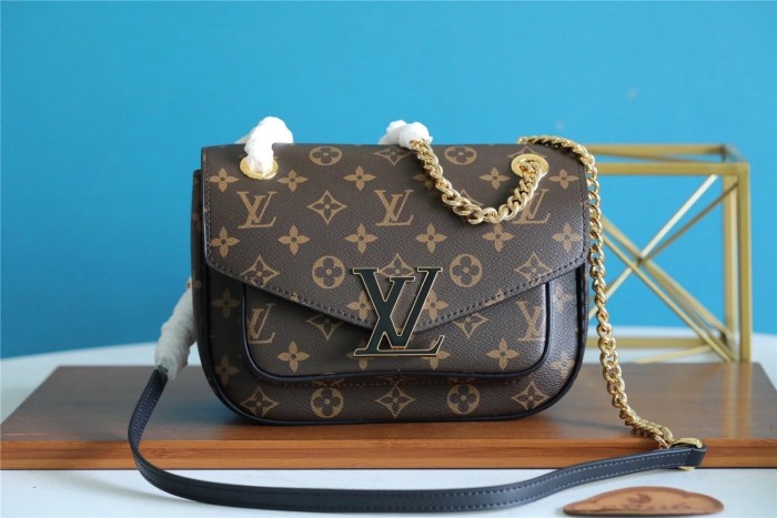 Passy Crossbody Bag “23*17*9CM” 016