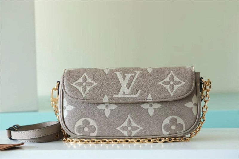 Wallet On Chain lvy “23.5*12*4.3CM” 056