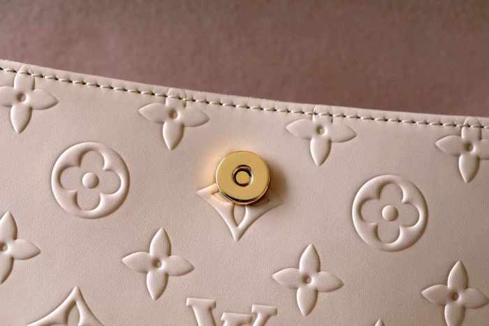 Wallet On Chain lvy “23.5*12*4.3CM” 056