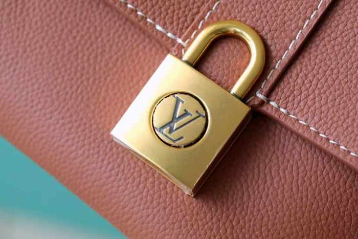 wallet on chain low key “22*13*3.5CM” 056