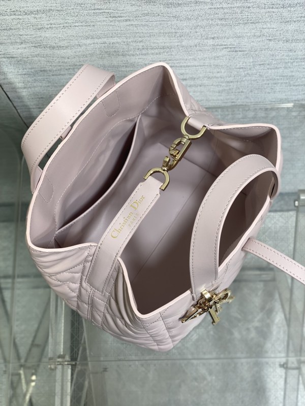 Toujours “20*18.5*22cm”-057=