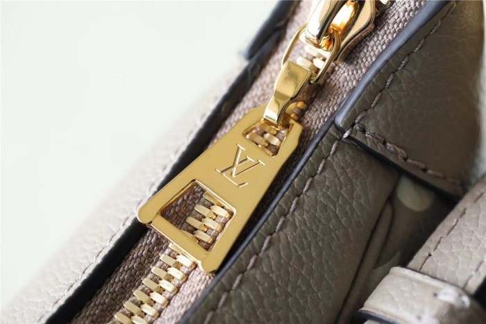 Bagatelle Crossbody Bag “24*18*7CM” 076