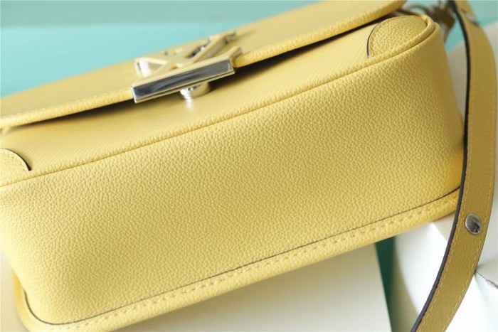 Buci Crossbody Bag “24.5*15.5*9CM” 066