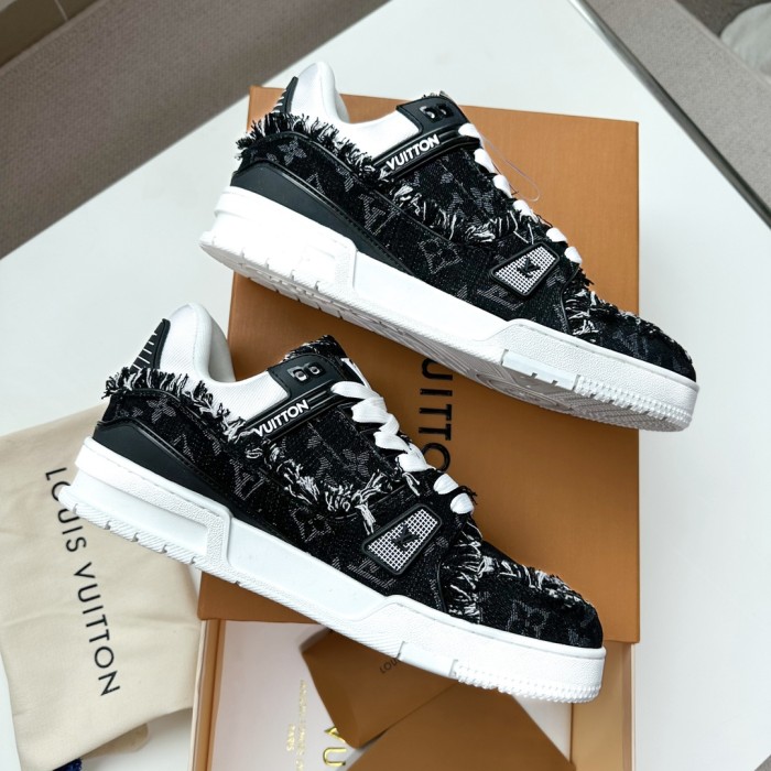 Trainer Sneaker(Male)38-45=