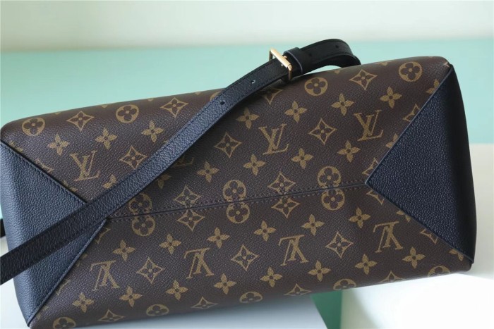 MM Opera Handbag “36*22*18CM” 016