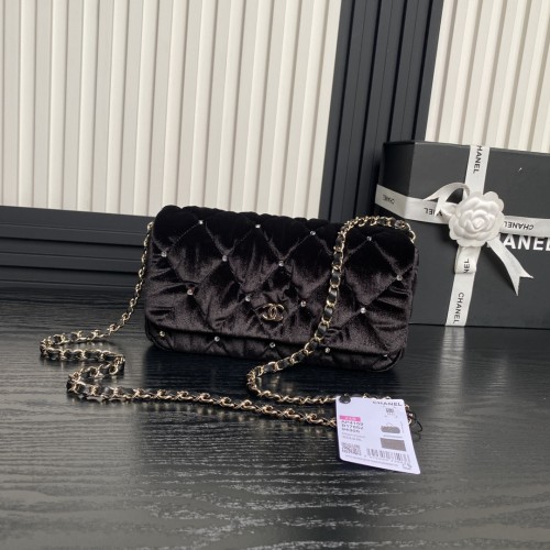 24B Crystal Embellished Velvet Clutch “23x13x5cm” -086 =AP4159