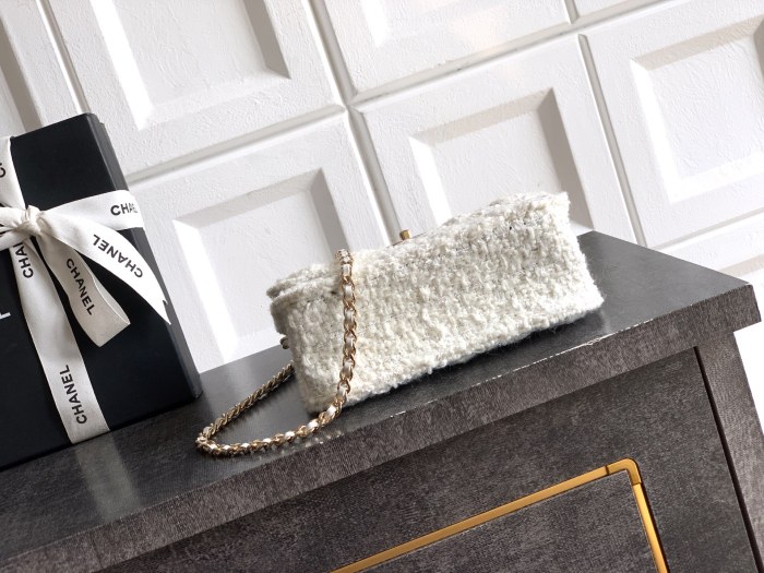26C Pearl Handle Flap Bag “17.5x14x5.5cm” -006 =