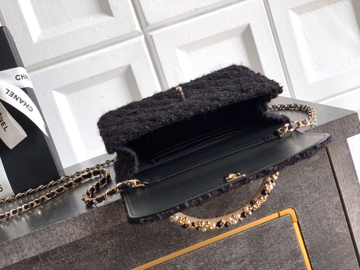 26C Pearl Handle Flap Bag “17.5x14x5.5cm” -006 =
