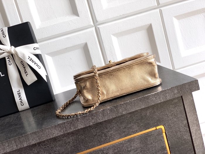 26C Pearl Handle Flap Bag “15x10.5x5.5cm” -046 =