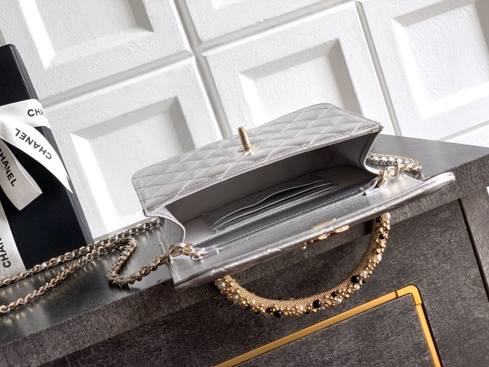 26C Pearl Handle Flap Bag “15x10.5x5.5cm” -046 =