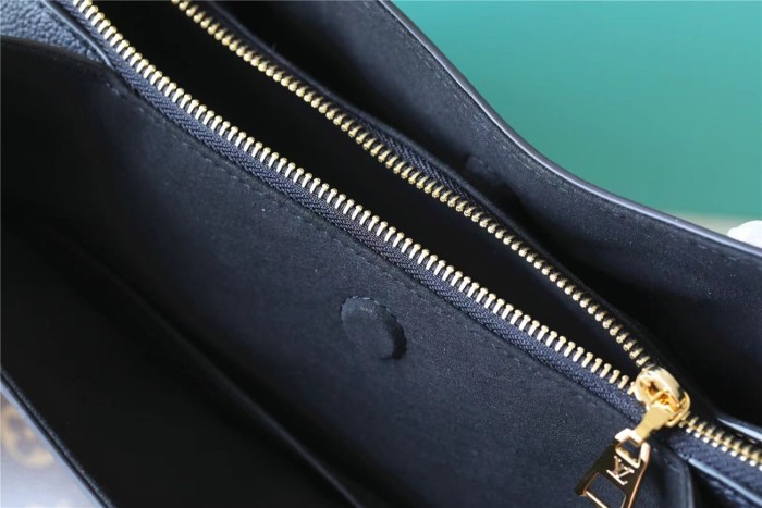 MM Opera Handbag “36*22*18CM” 016