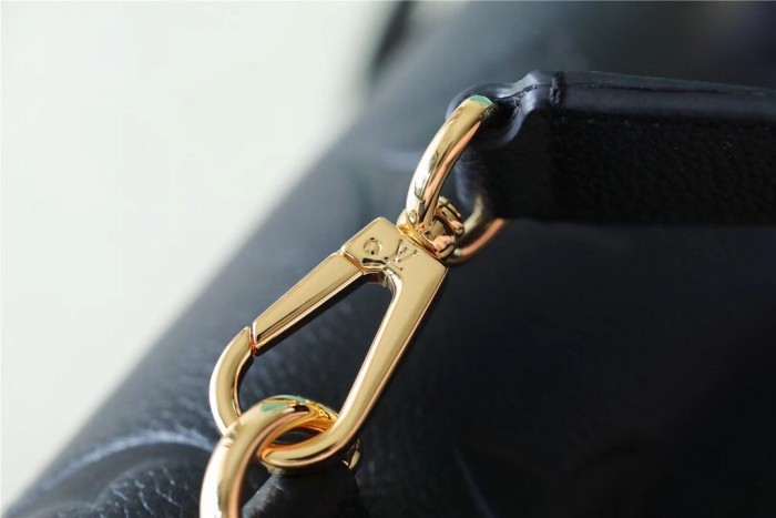 BB Madeleine Shoulder Bag “24*17*8.5” 096