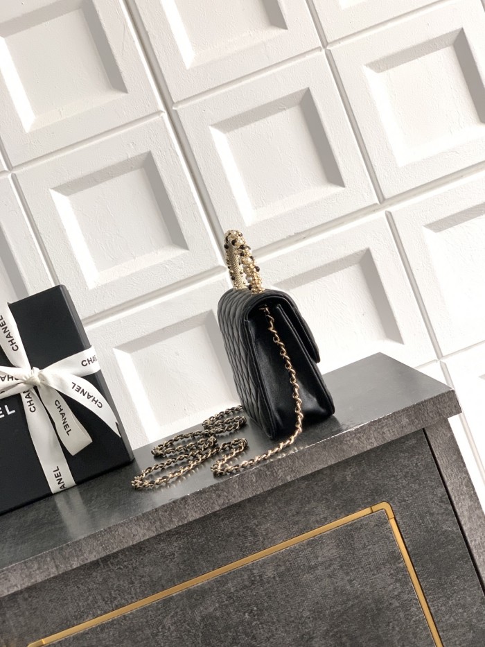 26C Pearl Handle Flap Bag “15x10.5x5.5cm” -046 =