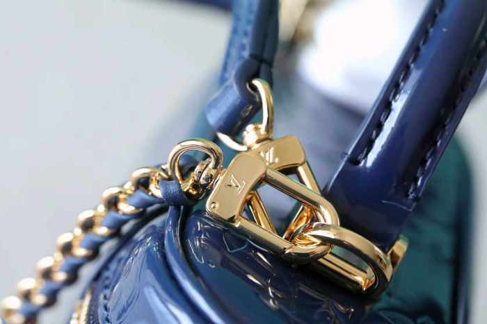 Vanity Chain Pouch “19*11.5*6.5CM” 086