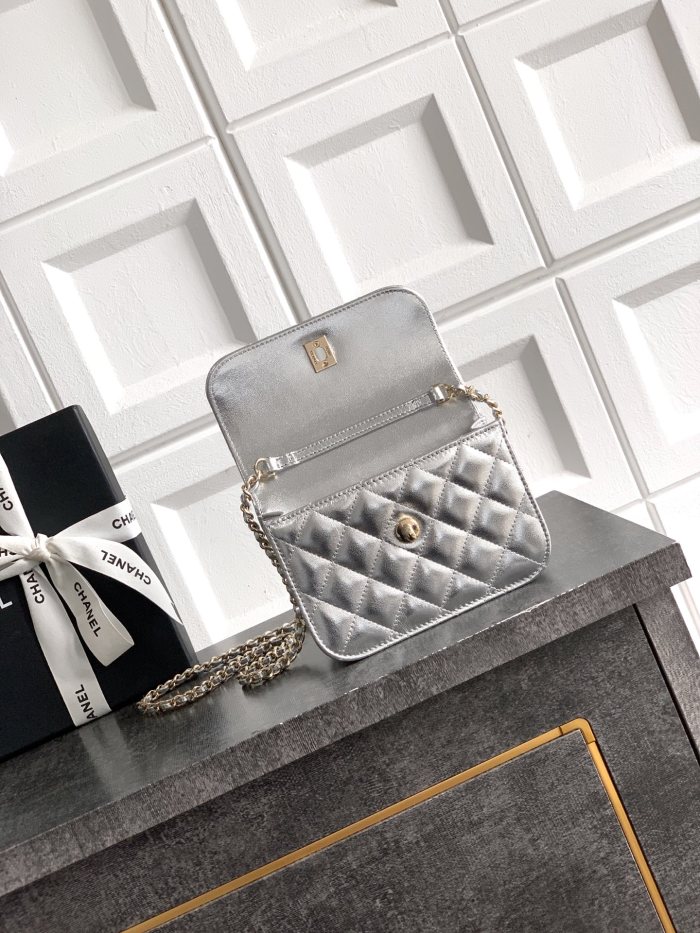 26C Pearl Handle Flap Bag “15x10.5x5.5cm” -036 =
