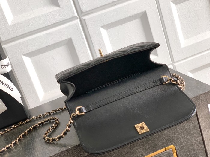 26C Pearl Handle Flap Bag “15x10.5x5.5cm” -046 =