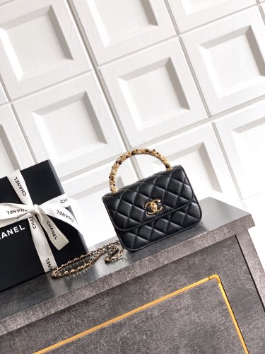 26C Pearl Handle Flap Bag “15x10.5x5.5cm” -036 =