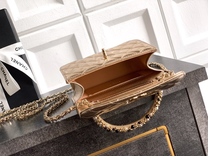 26C Pearl Handle Flap Bag “15x10.5x5.5cm” -036 =